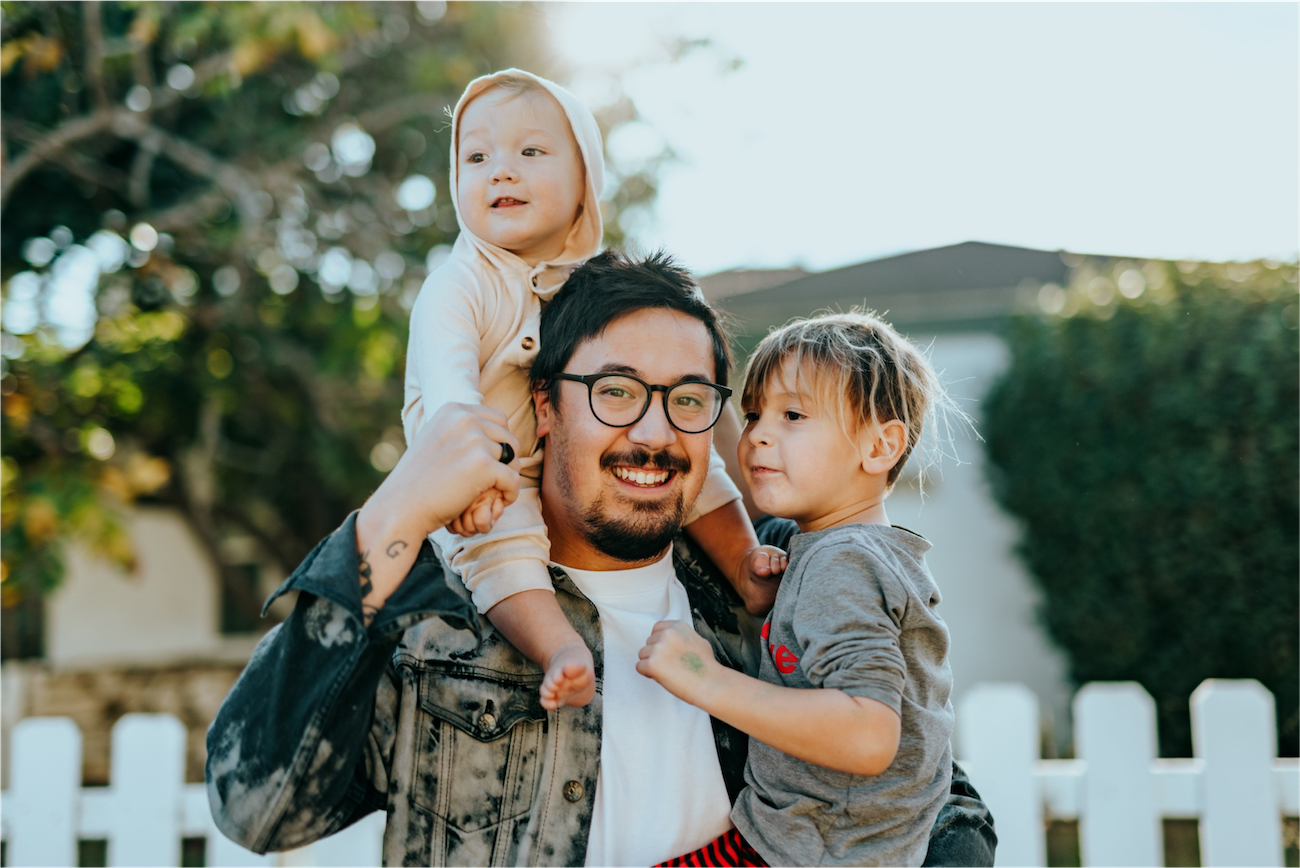 Sydney Family Lawyers - Father and Kids
